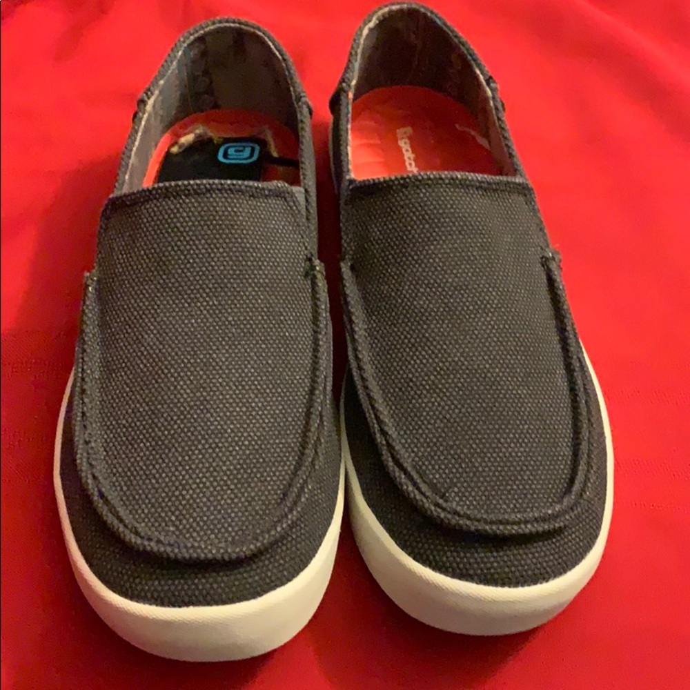 Gotcha Hipster Men’s Size 7 M Color Grey New